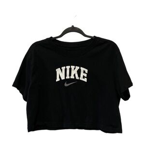 Nike Women’s Cropped Tee​​​